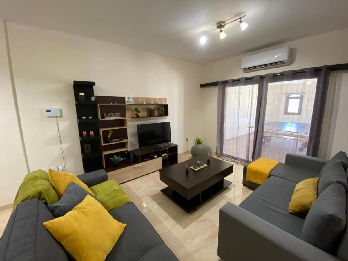 Philip Spacious Apartment Limassol Exterior photo